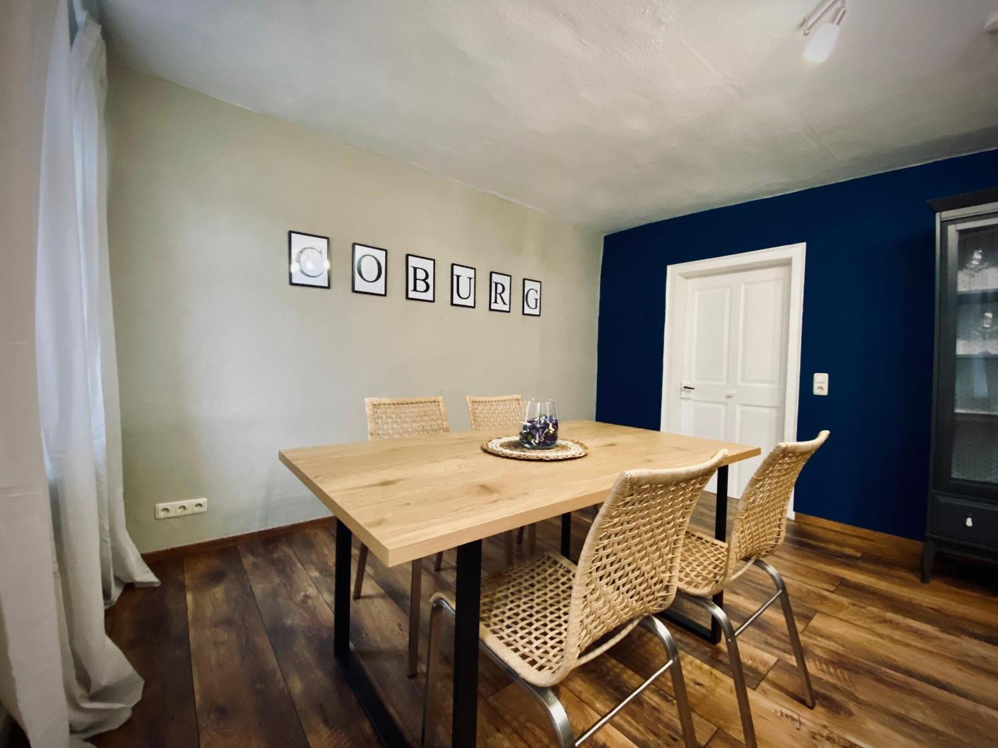 Apartment # One Apartment's / Parkplatz / Schlossplatz Coburg
