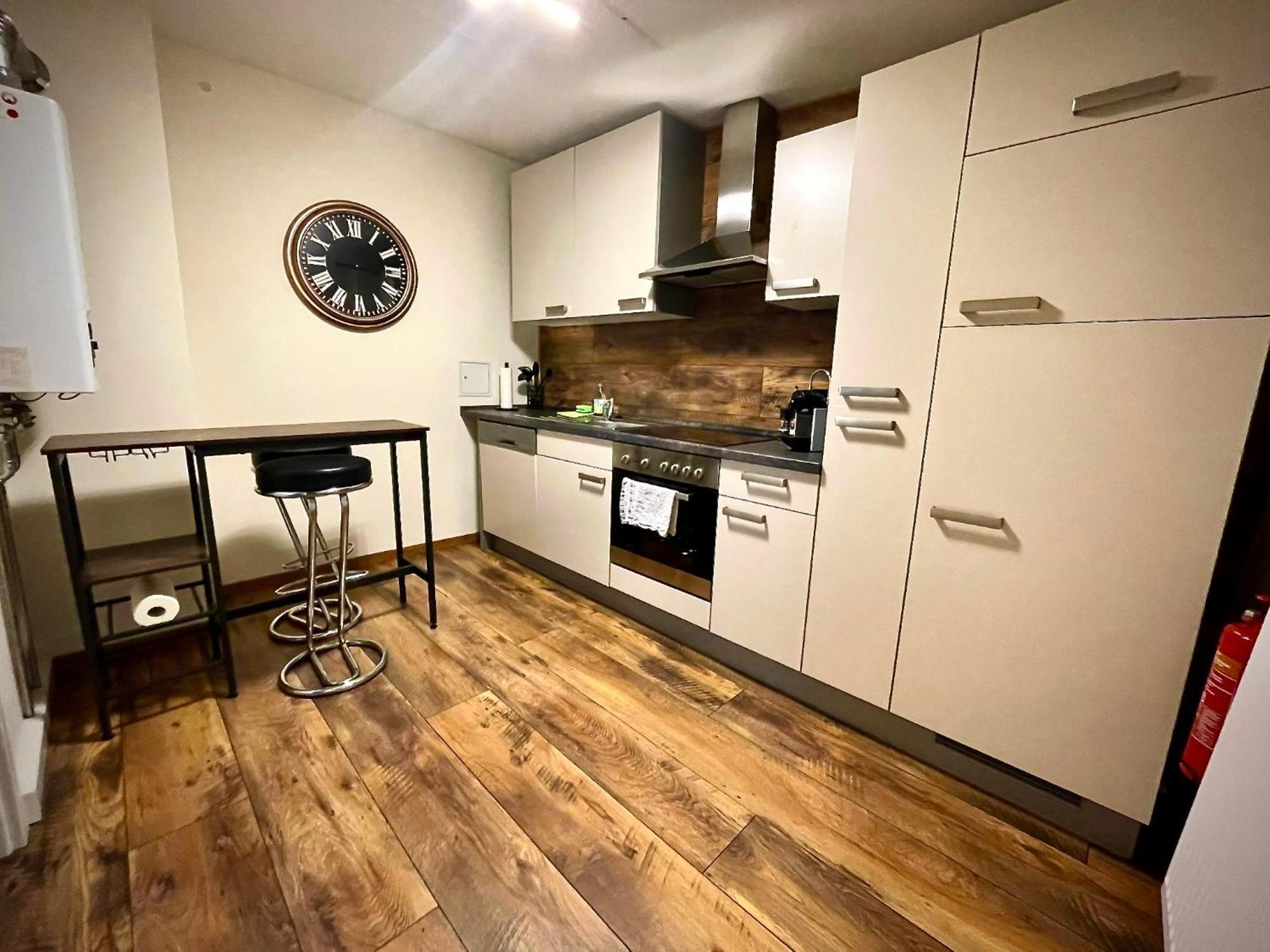 Apartment # One Apartment's / Parkplatz / Schlossplatz Coburg