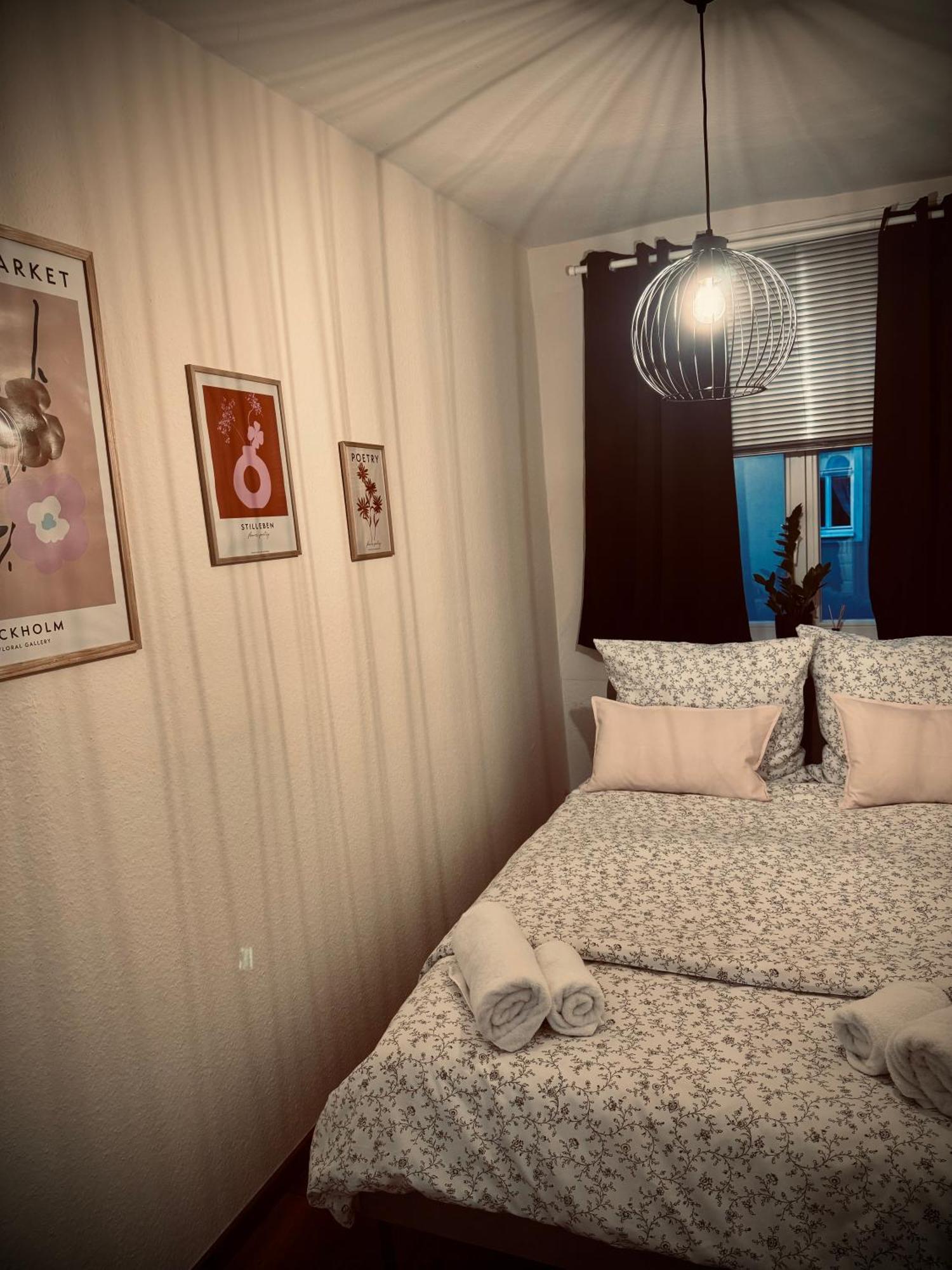 Apartment # One Apartment's / Parkplatz / Schlossplatz *