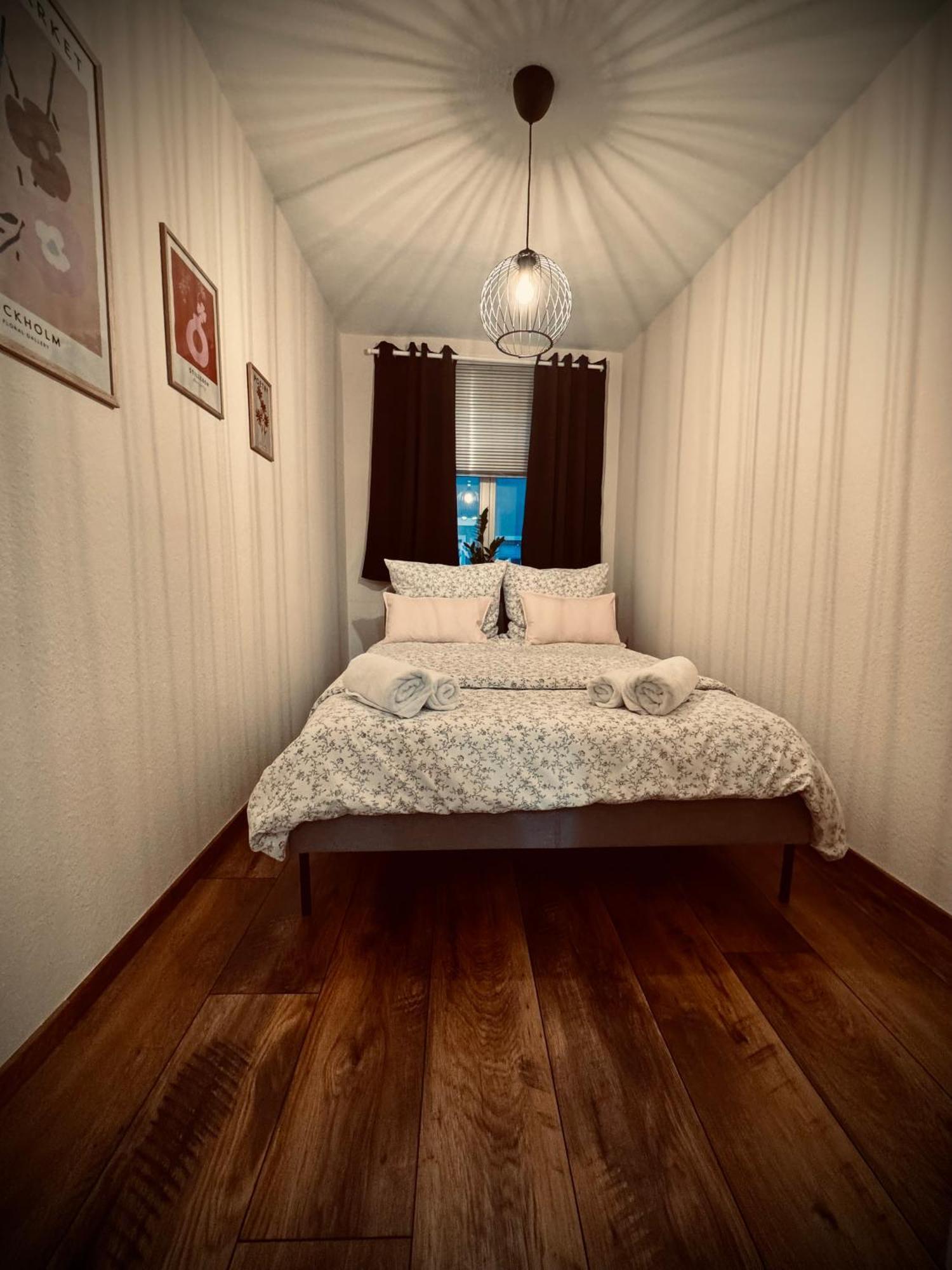 # One Apartment's / Parkplatz / Schlossplatz * Coburg