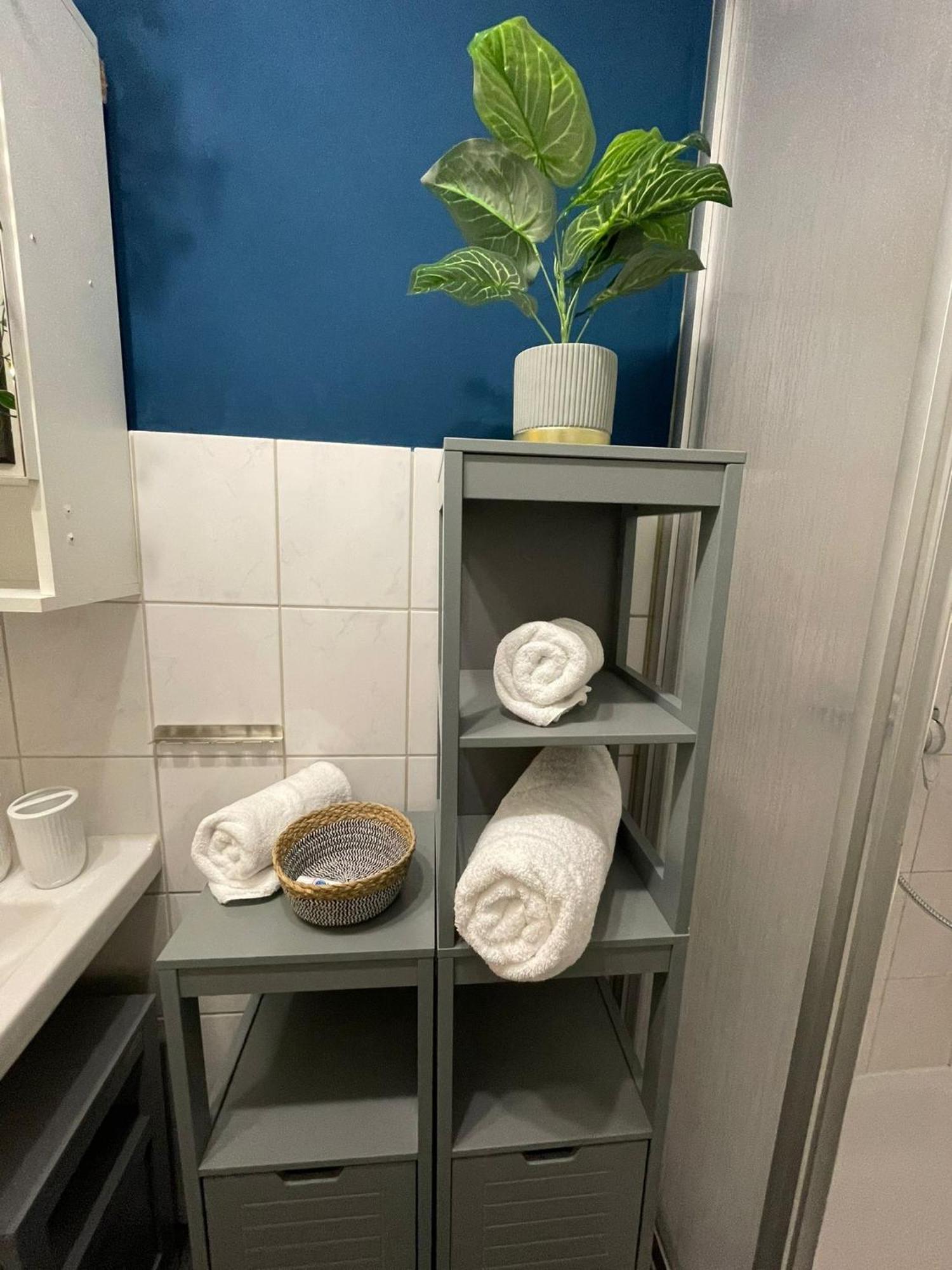 Apartment # One Apartment's / Parkplatz / Schlossplatz Coburg